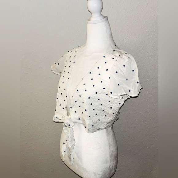 NEW American Eagle White/ Blue Polka Dot Tie-front Crop Shirt size Large NWT - Picture 4 of 13